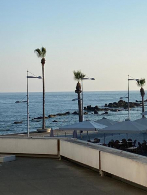 Beachside Apartment in Kato Paphos Lighthouse 81